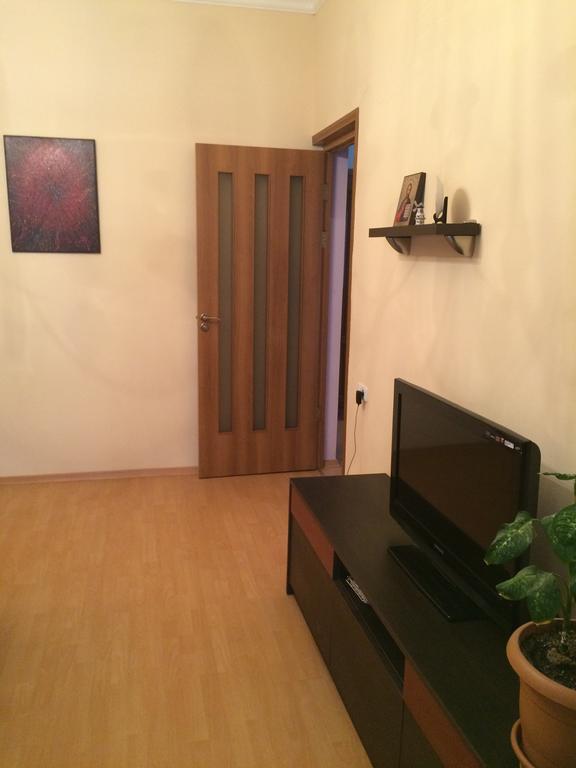 Apartment On Hanrapetutyan Street Jerevan Buitenkant foto
