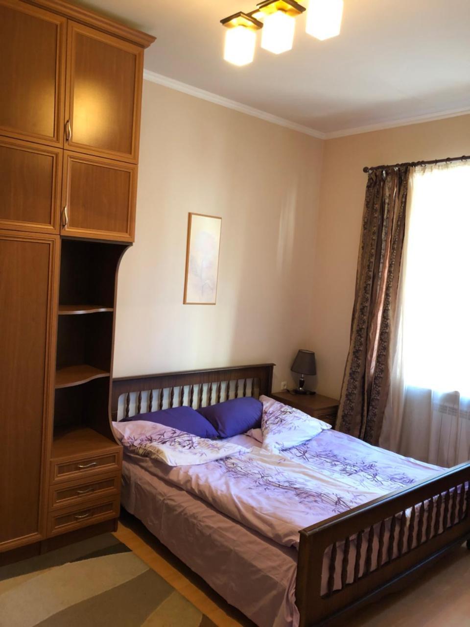 Apartment On Hanrapetutyan Street Jerevan Buitenkant foto